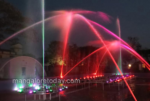 musical fountain  1